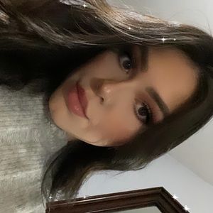 Meet your Posher, Camila